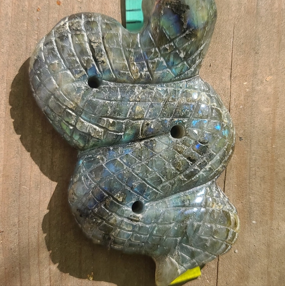 LAST ONE! Laboradite hand carved serpent ๐ familiar approx 3" - Picture 3 of 5